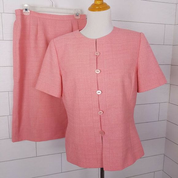 Le Suit Dresses & Skirts - Le Suit 12 Skirt Set Pink Short Sleeve 2pc 90s